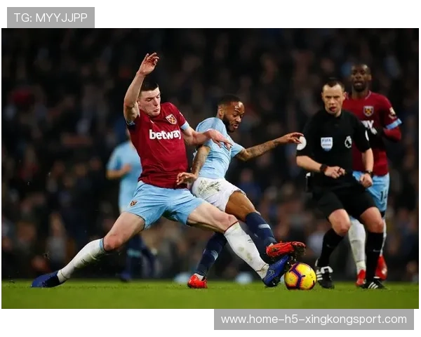 西汉姆联主场逆转胜利,士气高涨重返积分榜前列,西汉姆联主力 西汉姆联主场逆转胜利,士气高涨重返积分榜前列,西汉姆联主力